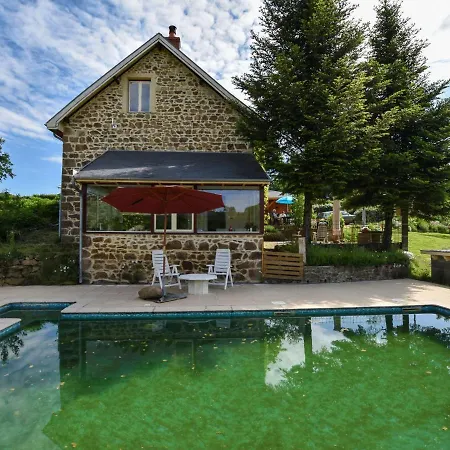 House Near The Truffle Capital Aups *